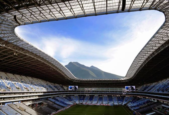 王燊超精准,传球,武磊头球梅,广州赛马场,广州赛马,赛马活动,马术赛事